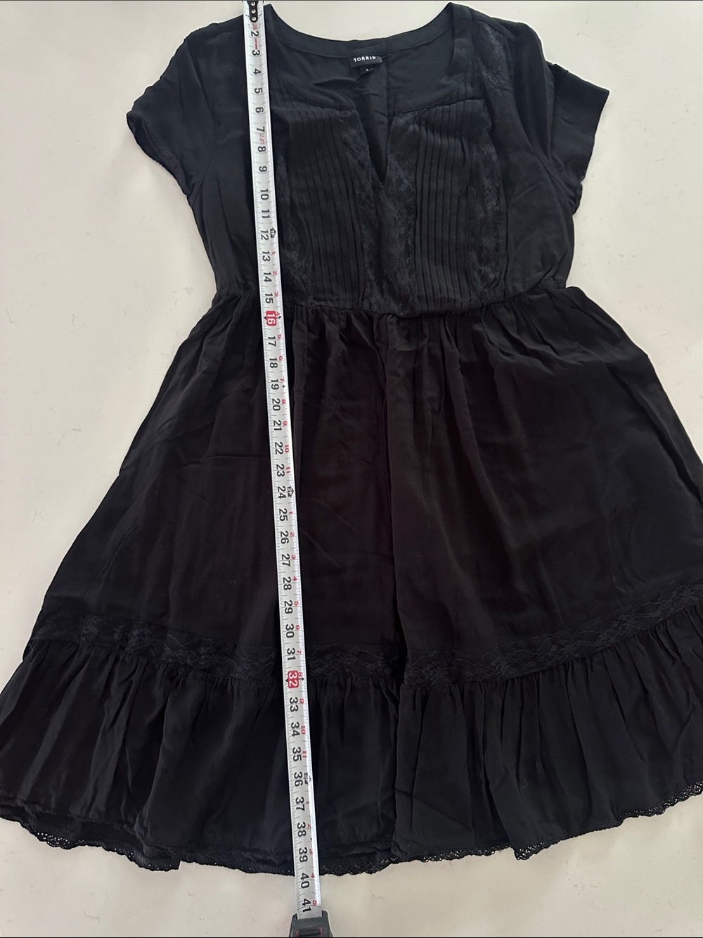 Torrid Black Short Sleeve Lace-Trim Dress - Picture 5 of 9